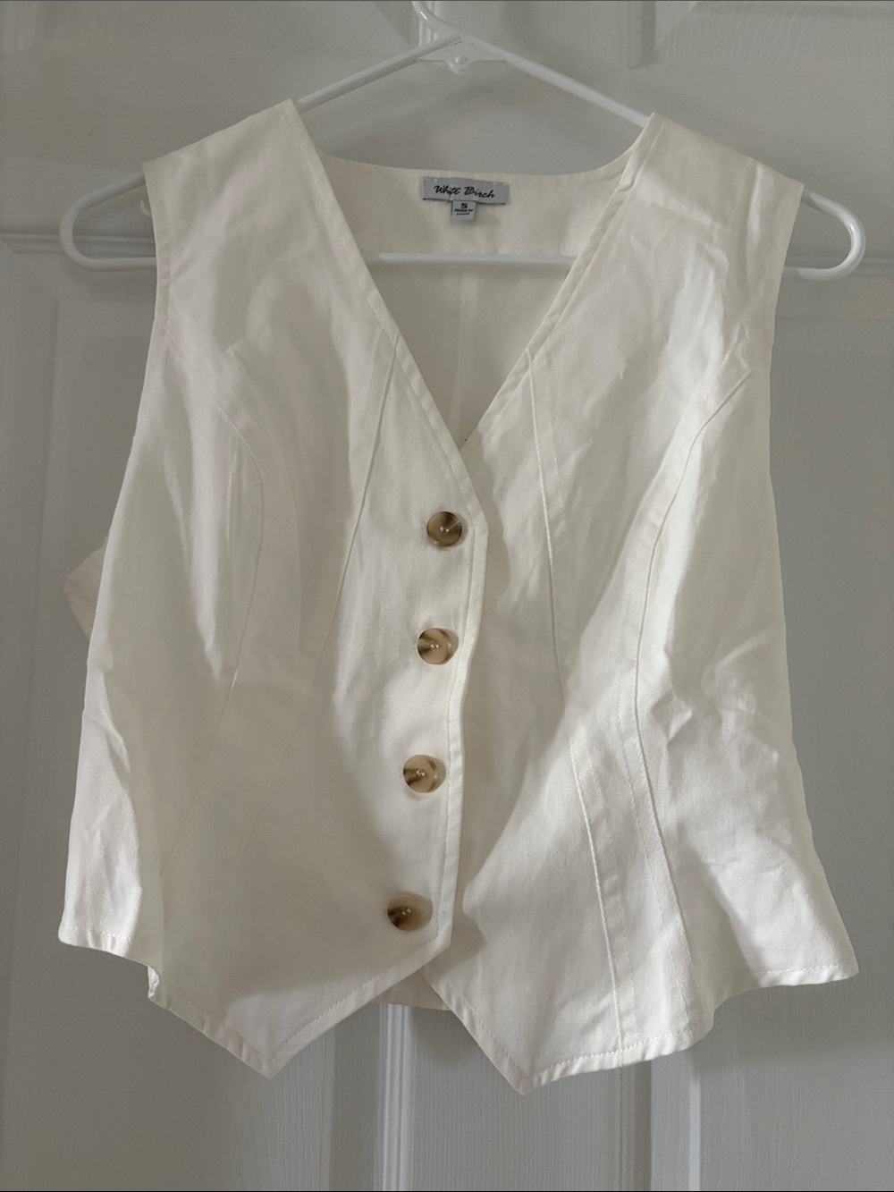 white birch white Button-Front V-Neck Women's Vest